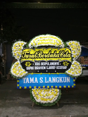Papan Bunga Duka di Tayu